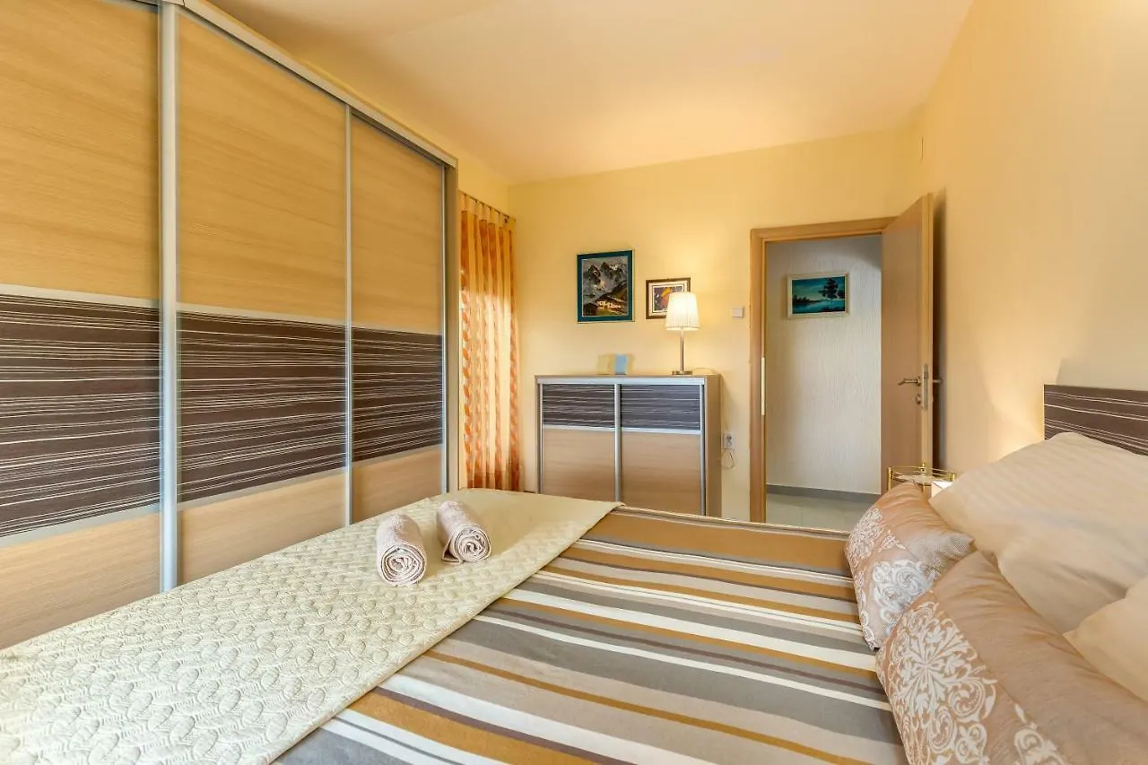 Korina Apartment Kostrena